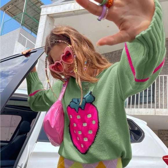 Strawberry knitwear - Picture 4 of 4